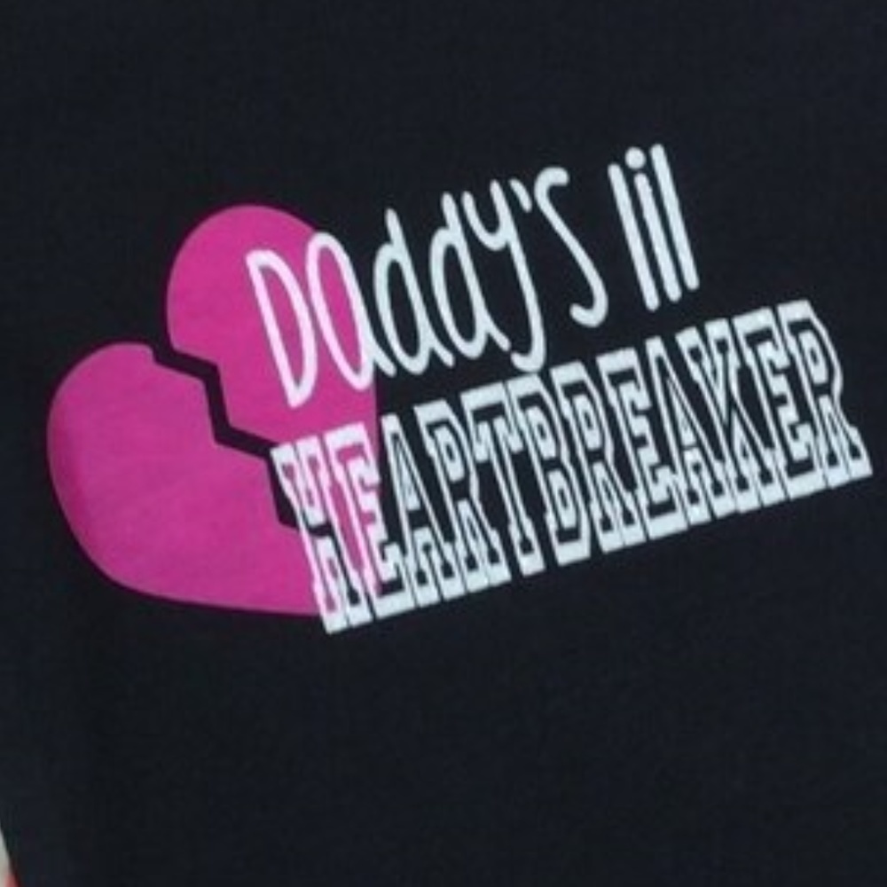 NEW Valentines Day Daddys Lil Heartbreaker Onesie - Picture 3 of 3